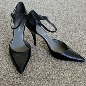 Via Spiga Leather Ankle Strap Black Heels 8